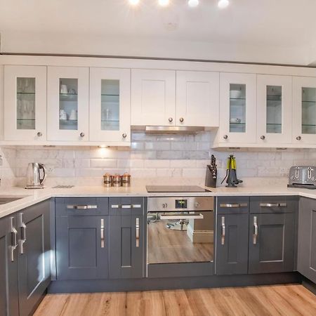 8 Blue Bridge- Elegant And Luxurious 1 Bedroom Apt- Free Parking York Luaran gambar