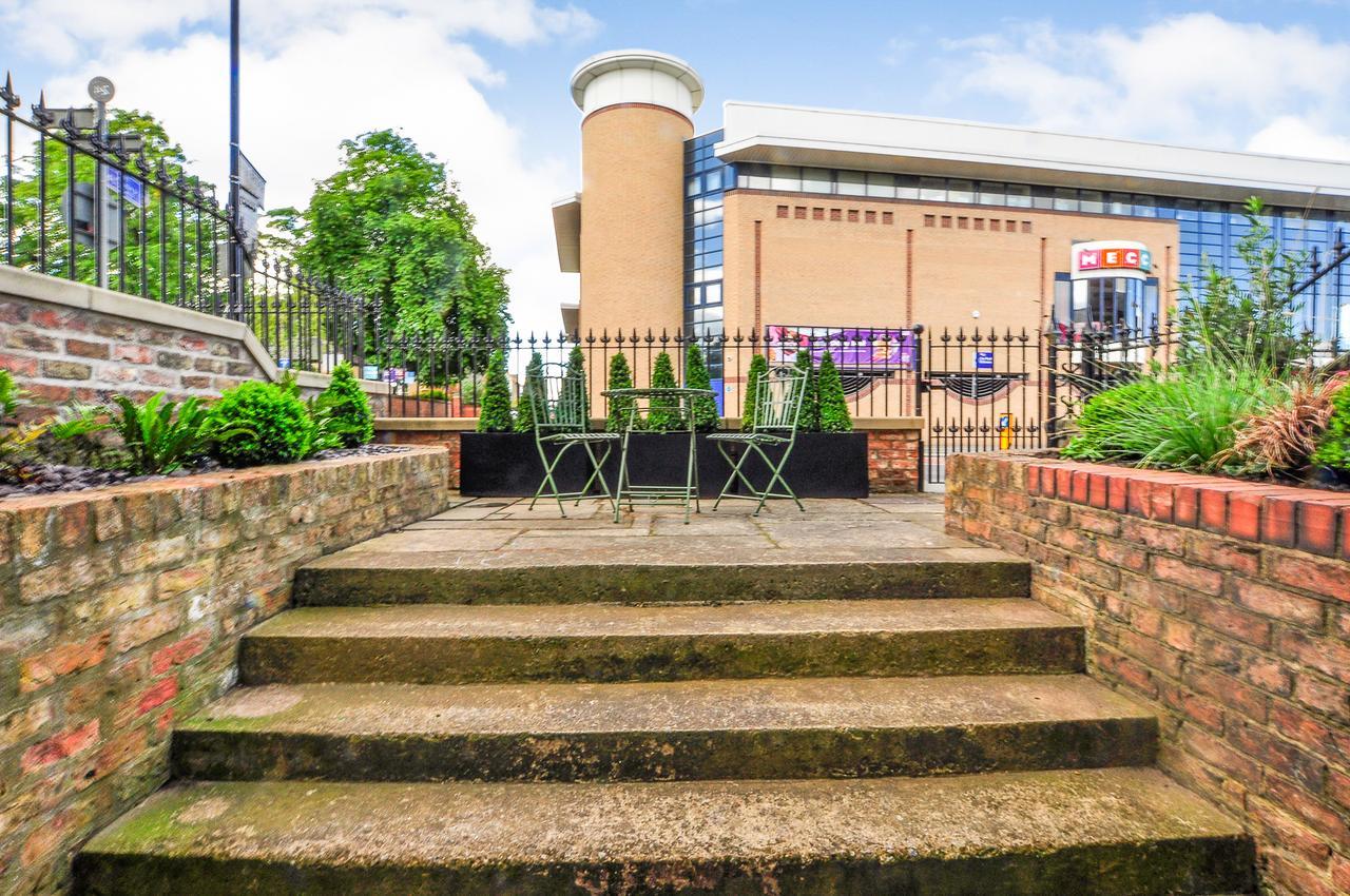 8 Blue Bridge- Elegant And Luxurious 1 Bedroom Apt- Free Parking York Luaran gambar